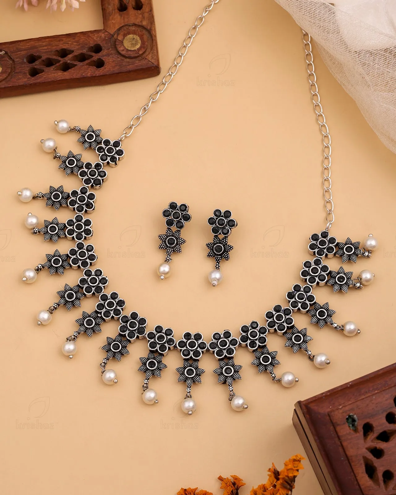 Pranalika Silver Oxidized Necklace